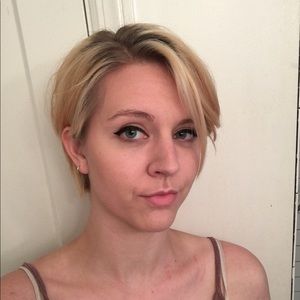 Meet your Posher, Annie